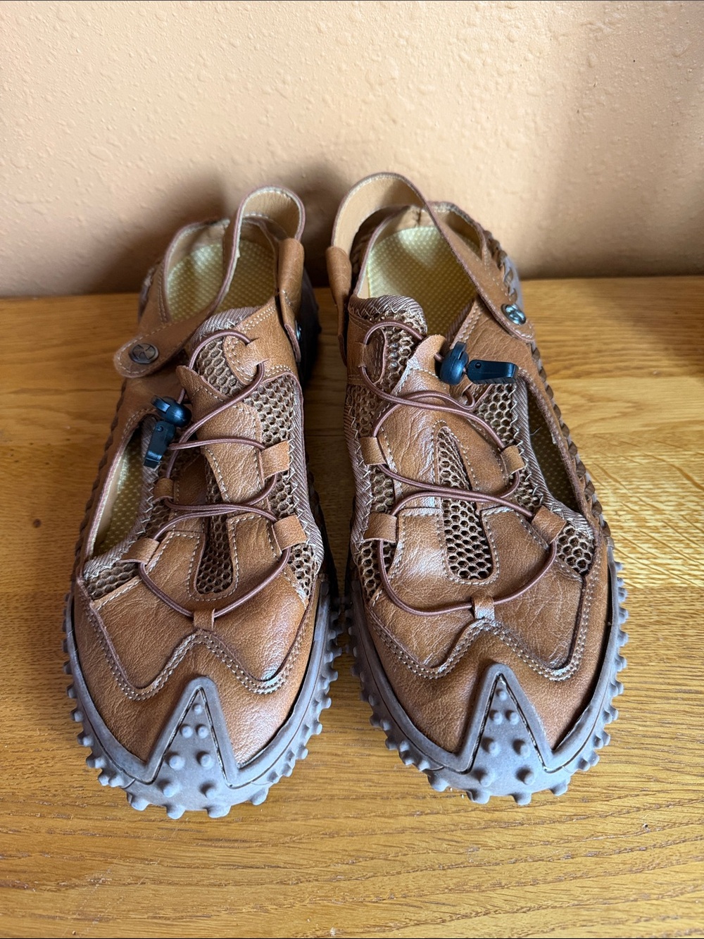 43 - NO LABEL - Brown Mesh Leather hiking  Sandals